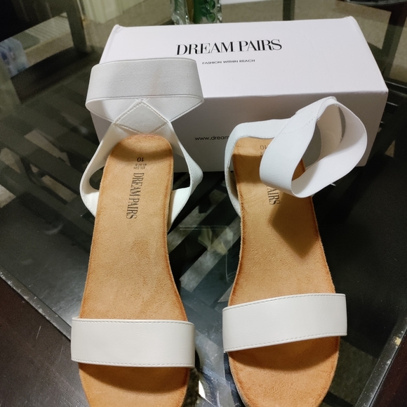 White PU White Wedge Sandals - Picture 2 of 5